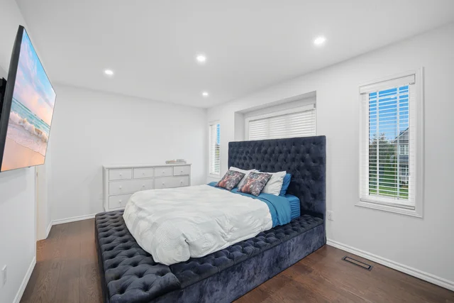 108 Gwillimbury Drive, Bradford - photo 25