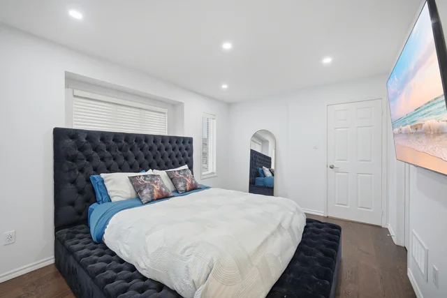 108 Gwillimbury Drive, Bradford - photo 27