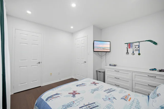 108 Gwillimbury Drive, Bradford - photo 32