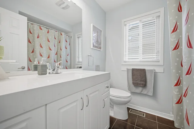 108 Gwillimbury Drive, Bradford - photo 35