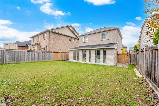 108 Gwillimbury Drive, Bradford - photo 47