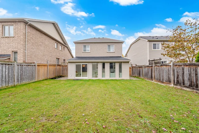 108 Gwillimbury Drive, Bradford - photo 49