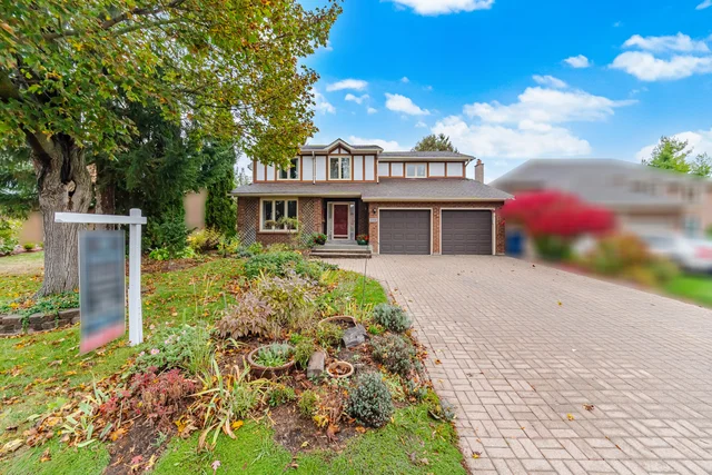 20 Devlin Place, Aurora - photo 2