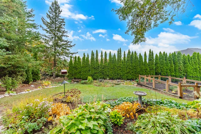 20 Devlin Place, Aurora - photo 70