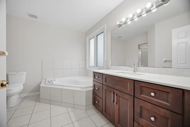 881 Lancaster Boulevard, Milton - photo 45