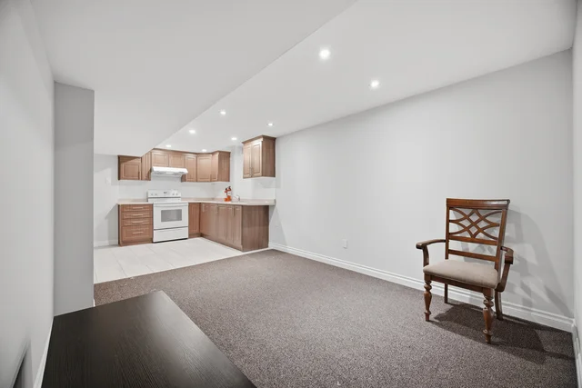 881 Lancaster Boulevard, Milton - photo 59
