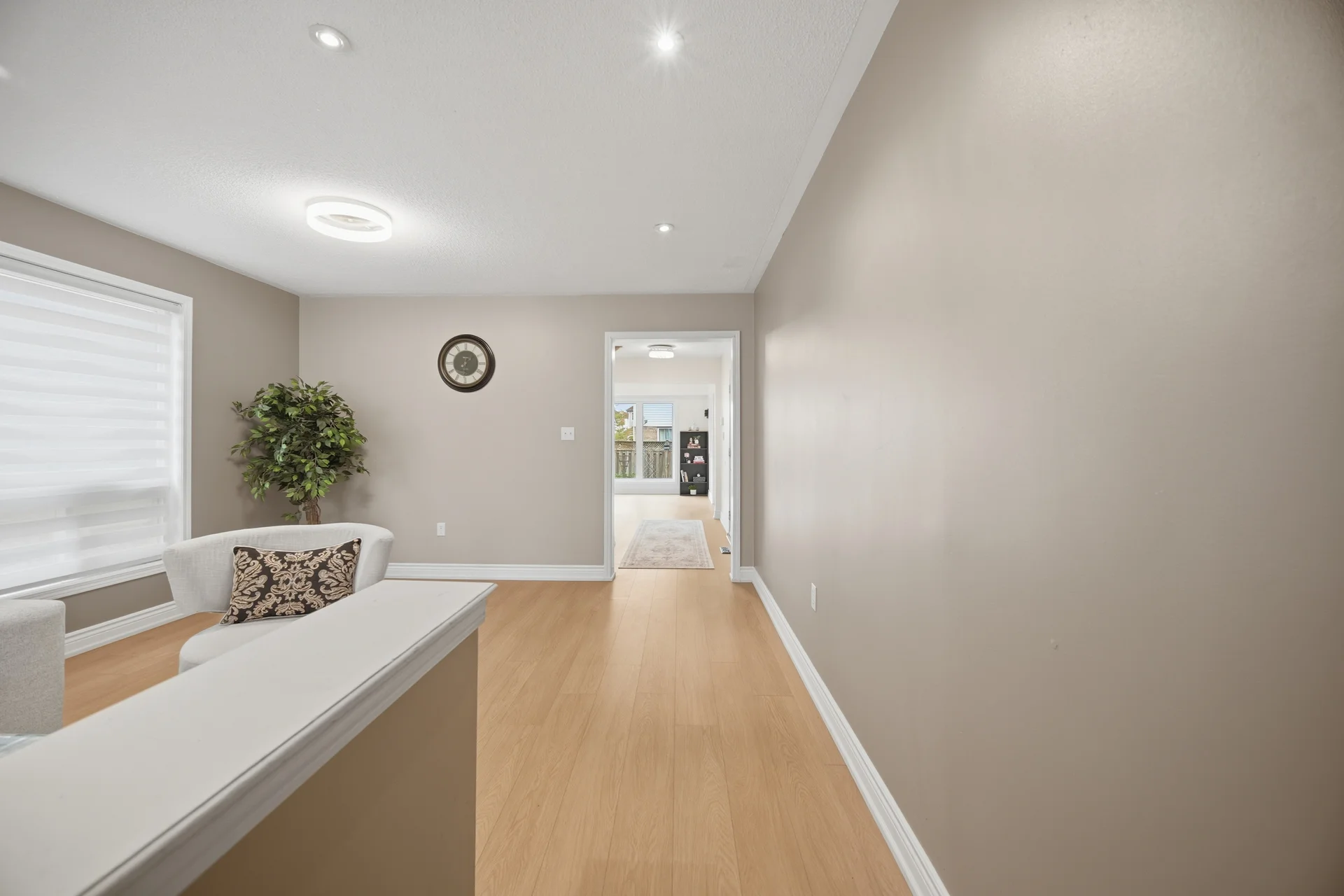 95 Sweetwood Circle, Brampton - photo 11