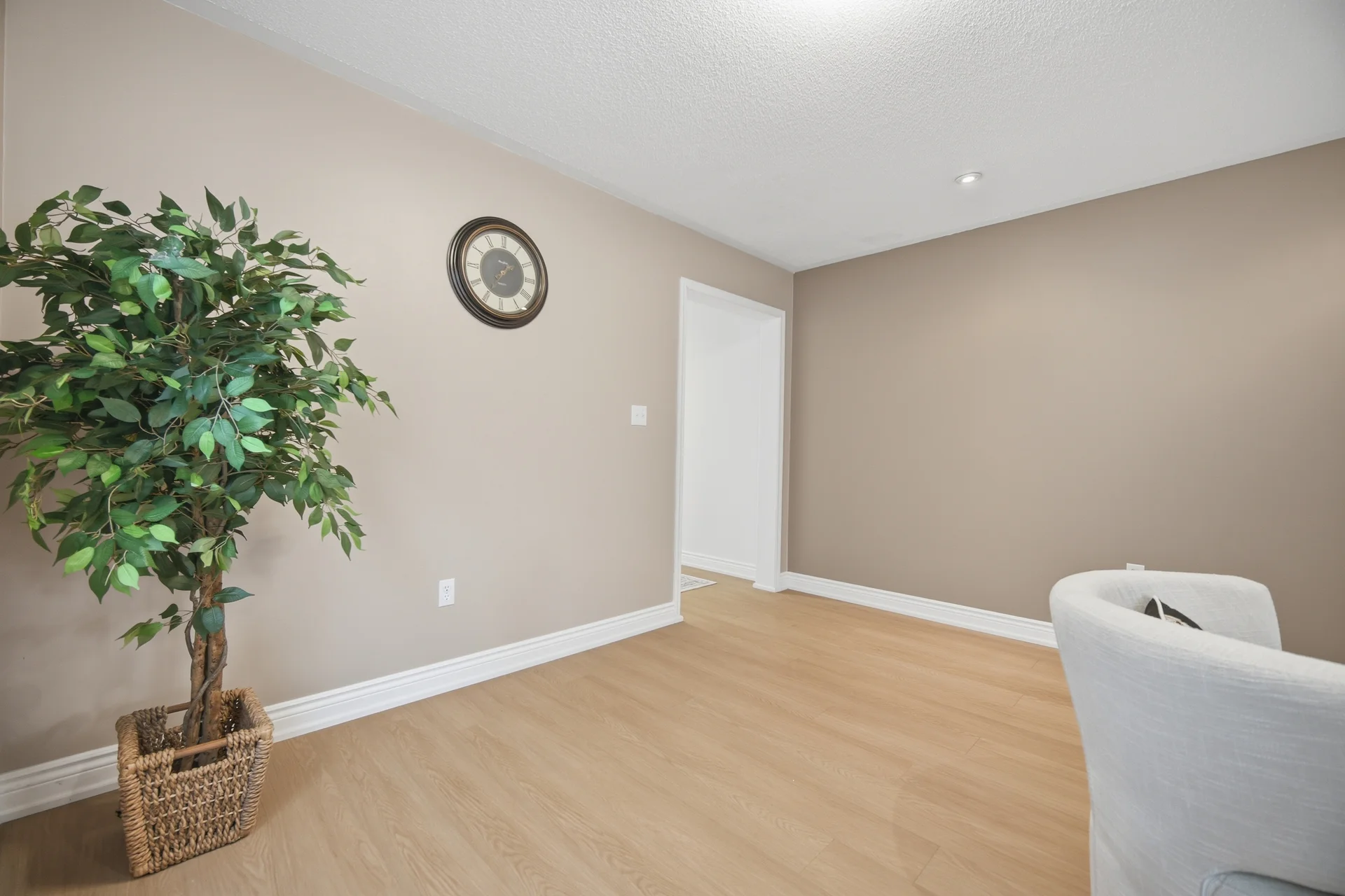 95 Sweetwood Circle, Brampton - photo 18