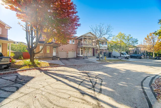 47 Reindeer Crescent, Woodbridge - photo 4