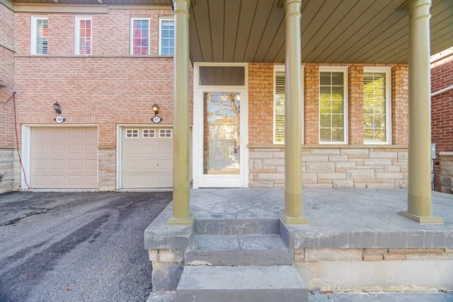47 Reindeer Crescent, Woodbridge - photo 11