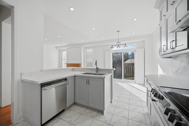 47 Reindeer Crescent, Woodbridge - photo 21