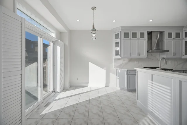 47 Reindeer Crescent, Woodbridge - photo 22