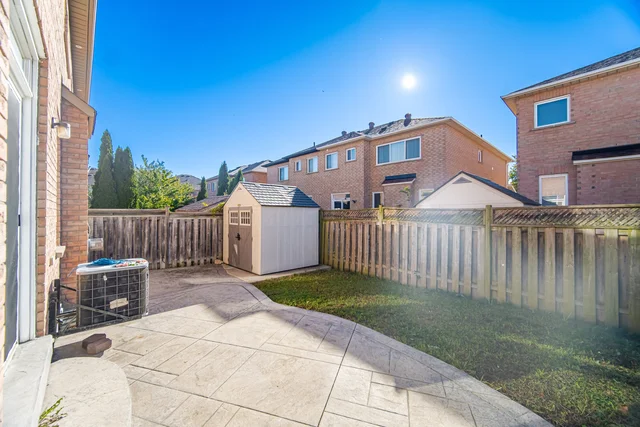 47 Reindeer Crescent, Woodbridge - photo 64