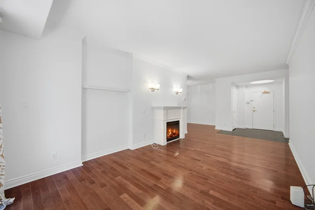 #322-11 William Carson Crescent, North York - photo 12