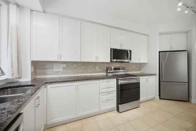 #322-11 William Carson Crescent, North York - photo 27
