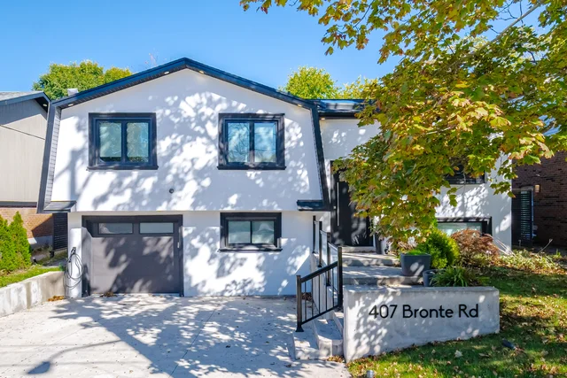 407 Bronte Road, Oakville - photo 1