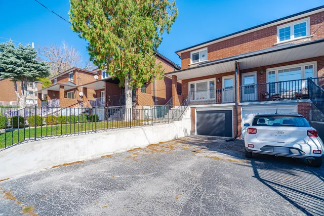451 Westmoreland Avenue North, Toronto - photo 5