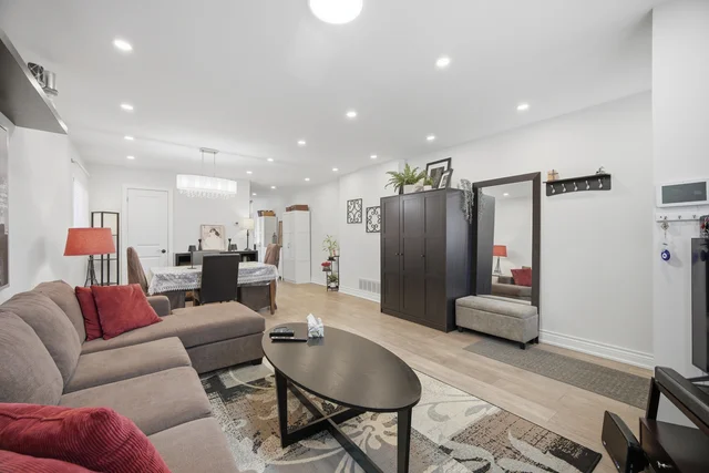 451 Westmoreland Avenue North, Toronto - photo 15