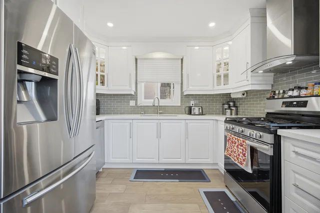 451 Westmoreland Avenue North, Toronto - photo 21