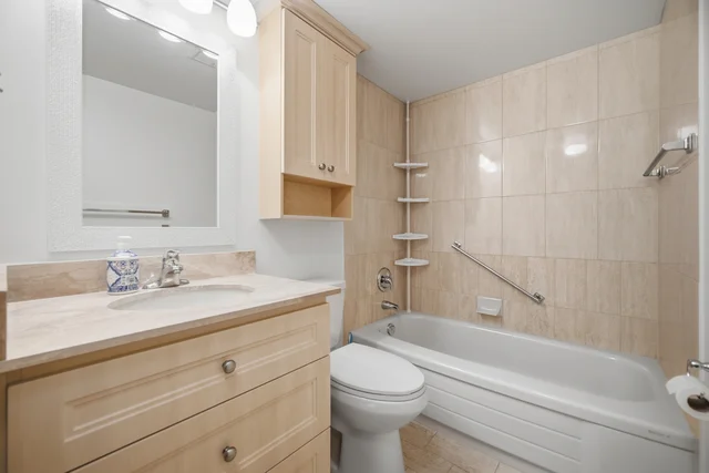 #911-20 Cherrytree Drive, Brampton - photo 35