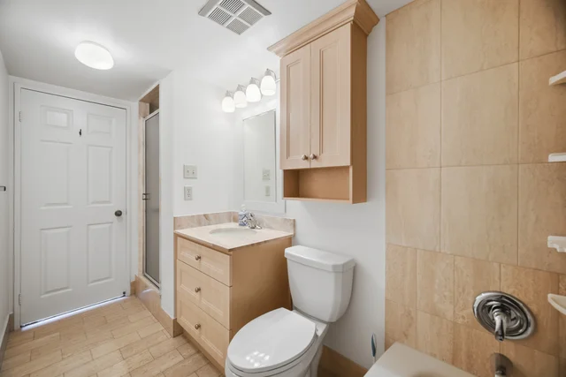 #911-20 Cherrytree Drive, Brampton - photo 36
