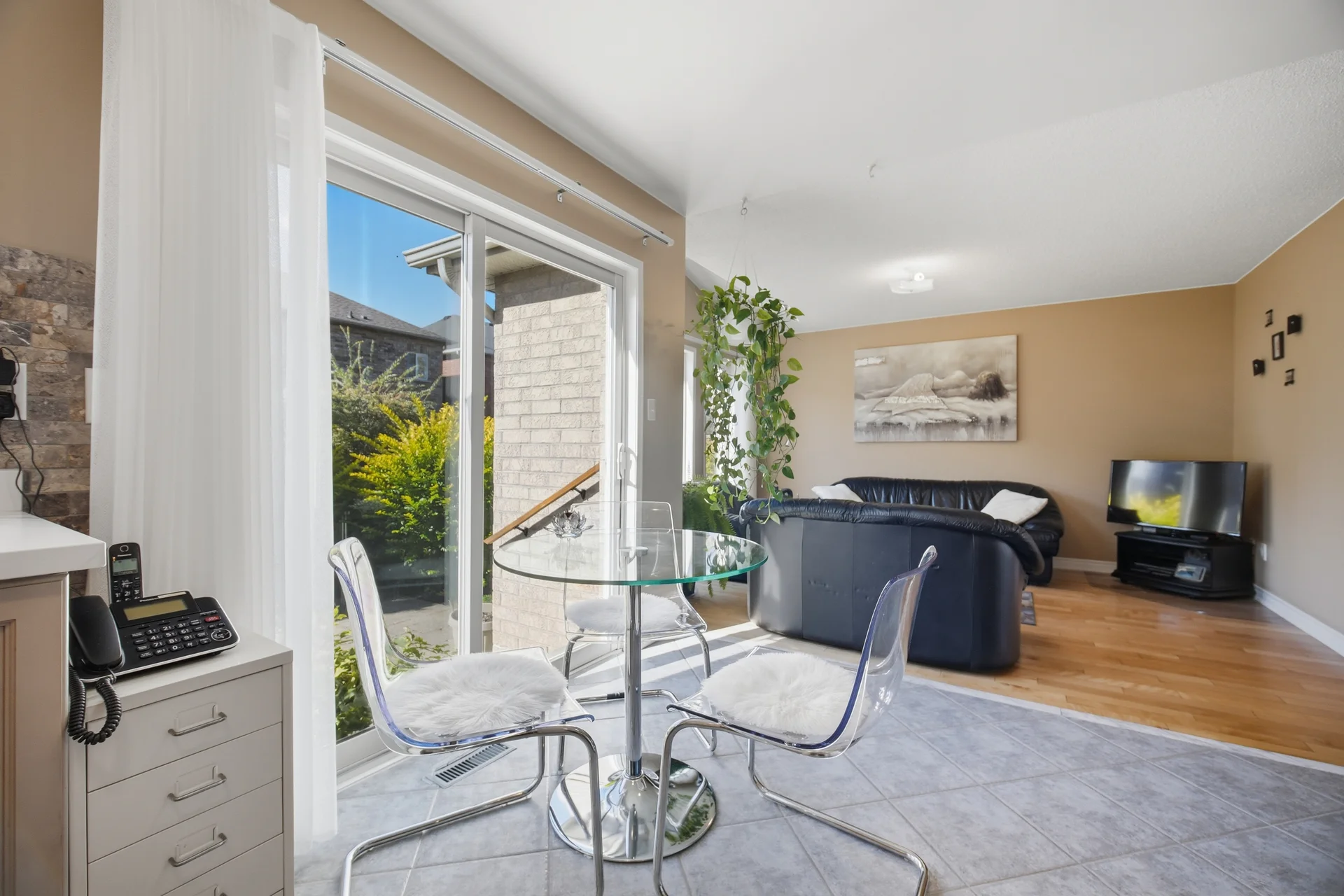 2194 Sutton Drive, Burlington - photo 15