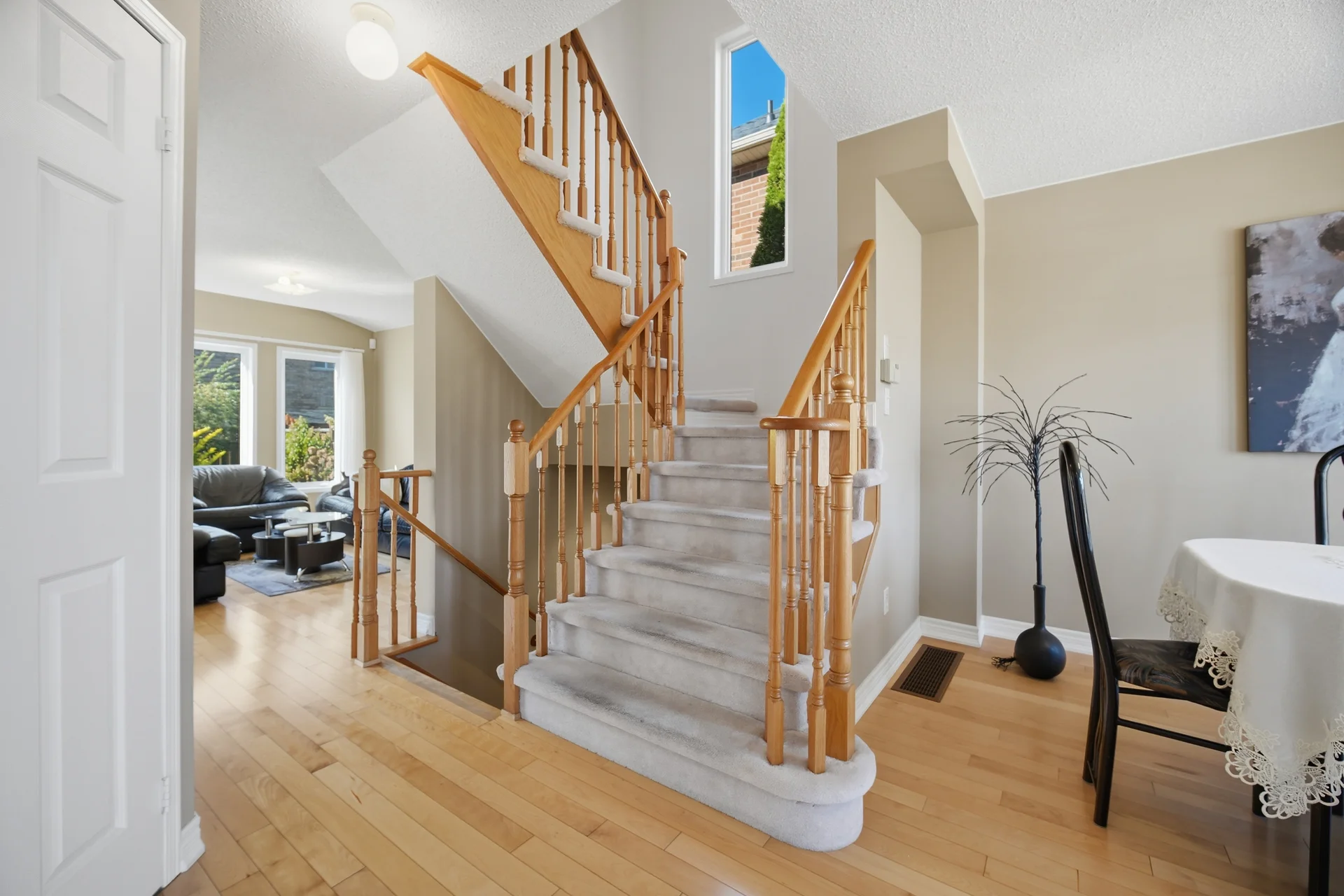 2194 Sutton Drive, Burlington - photo 24