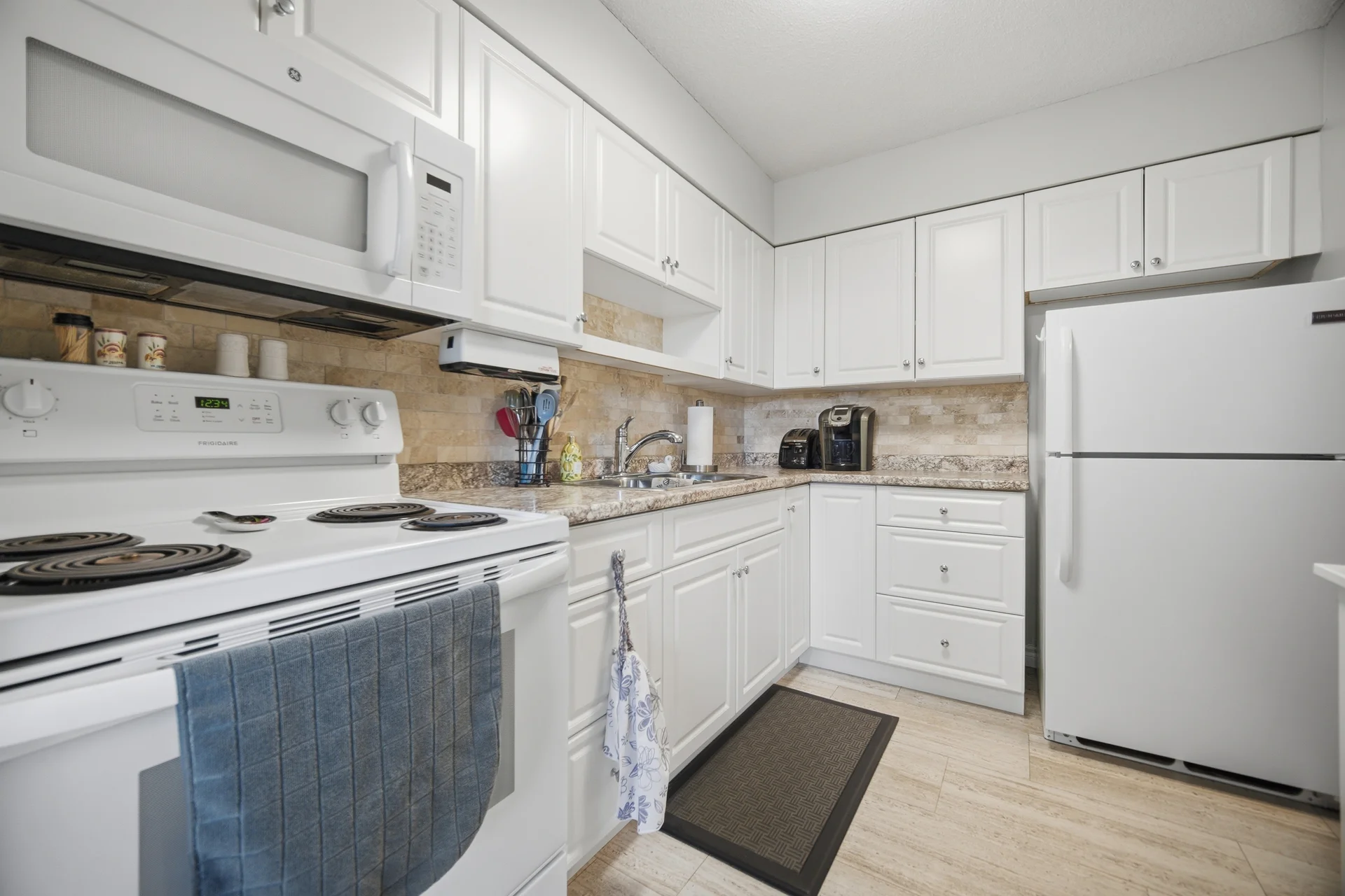 #206-8 Fead Street, Orangeville - photo 30