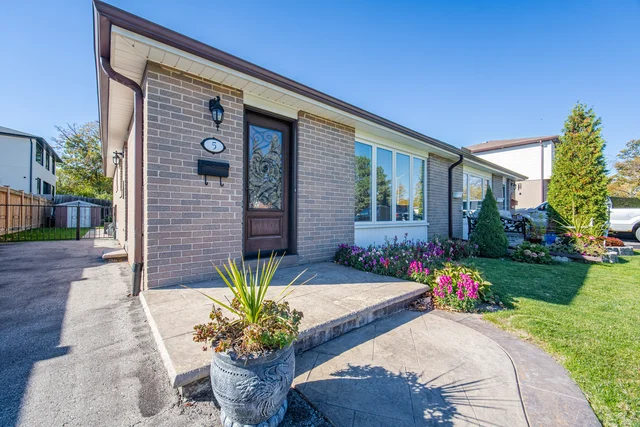 5 Drake Boulevard, Brampton - photo 8