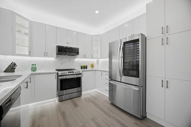 306 Montreal Circle, Stoney Creek - photo 34
