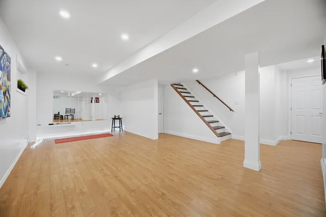 306 Montreal Circle, Stoney Creek - photo 71