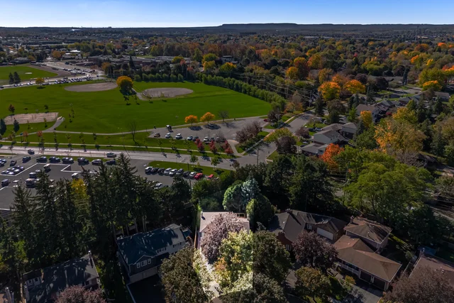 322 Kingsway Place, Milton - photo 2