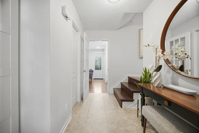 322 Kingsway Place, Milton - photo 18
