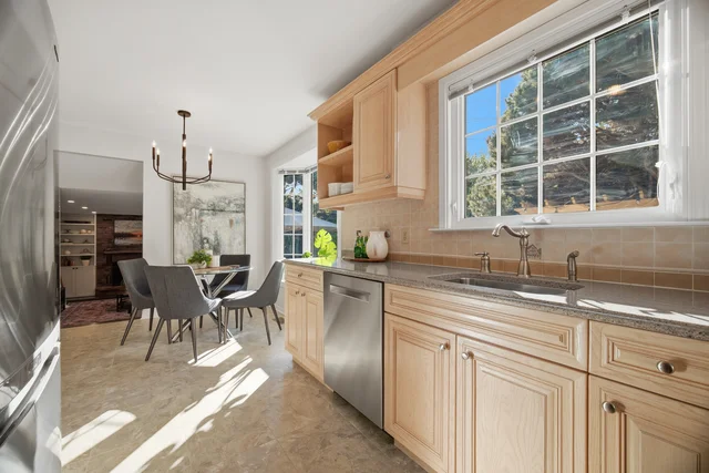 322 Kingsway Place, Milton - photo 29