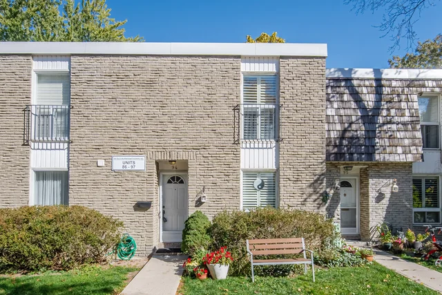 #94-65 Old Burnhamthorpe Road, Etobicoke - photo 9
