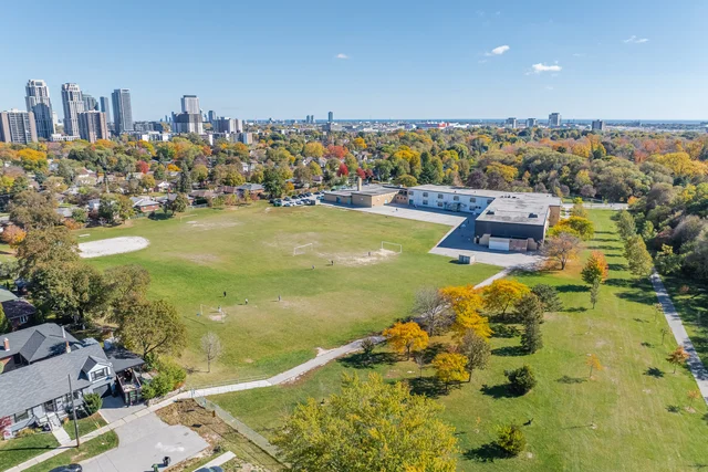 #94-65 Old Burnhamthorpe Road, Etobicoke - photo 65