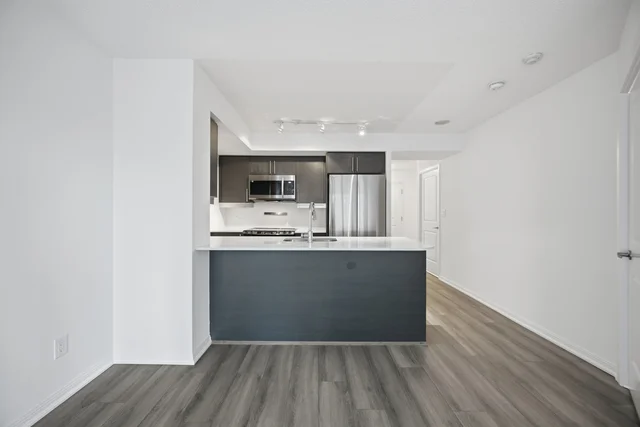 #311-35 Bastion Street, Toronto - photo 10