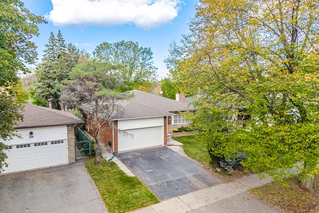 14 Strathdee Drive, Etobicoke - photo 8