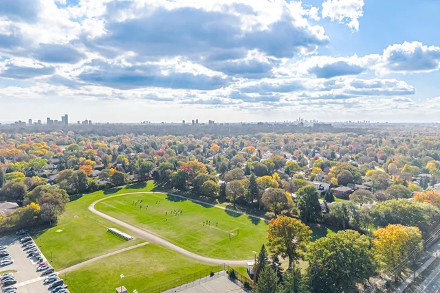 14 Strathdee Drive, Etobicoke - photo 101