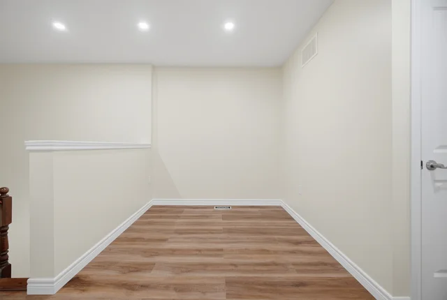 116 Echovalley Drive, Hamilton - photo 27