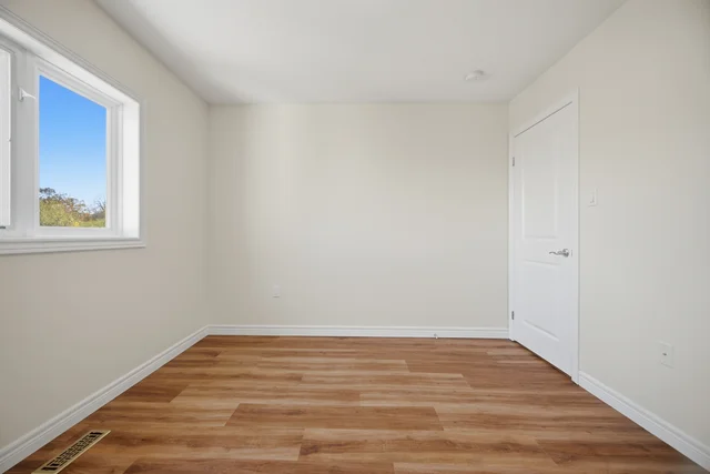 116 Echovalley Drive, Hamilton - photo 39