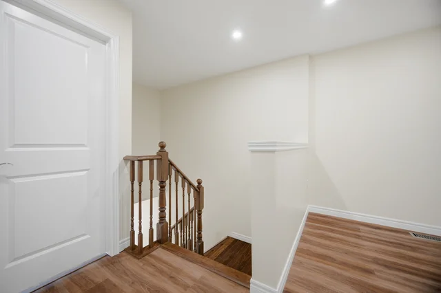 116 Echovalley Drive, Hamilton - photo 42