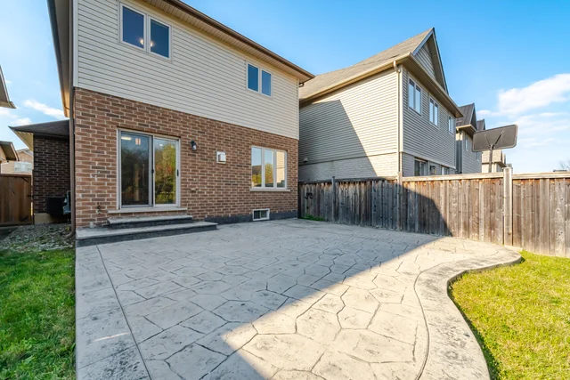 116 Echovalley Drive, Hamilton - photo 56