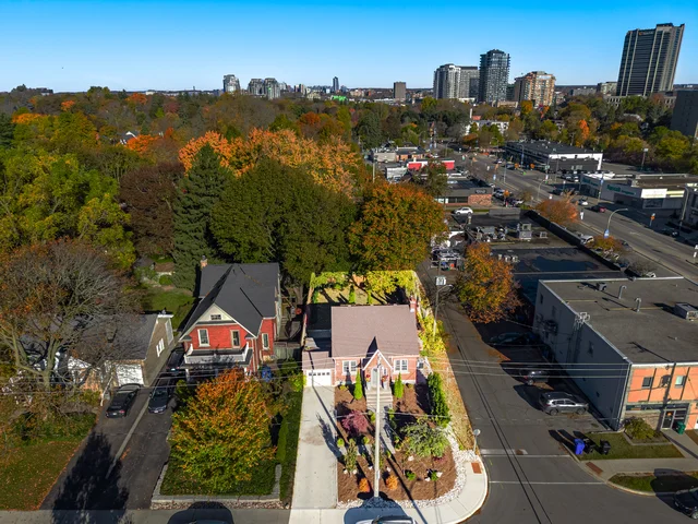 11 Rock Avenue, Kitchener - photo 6
