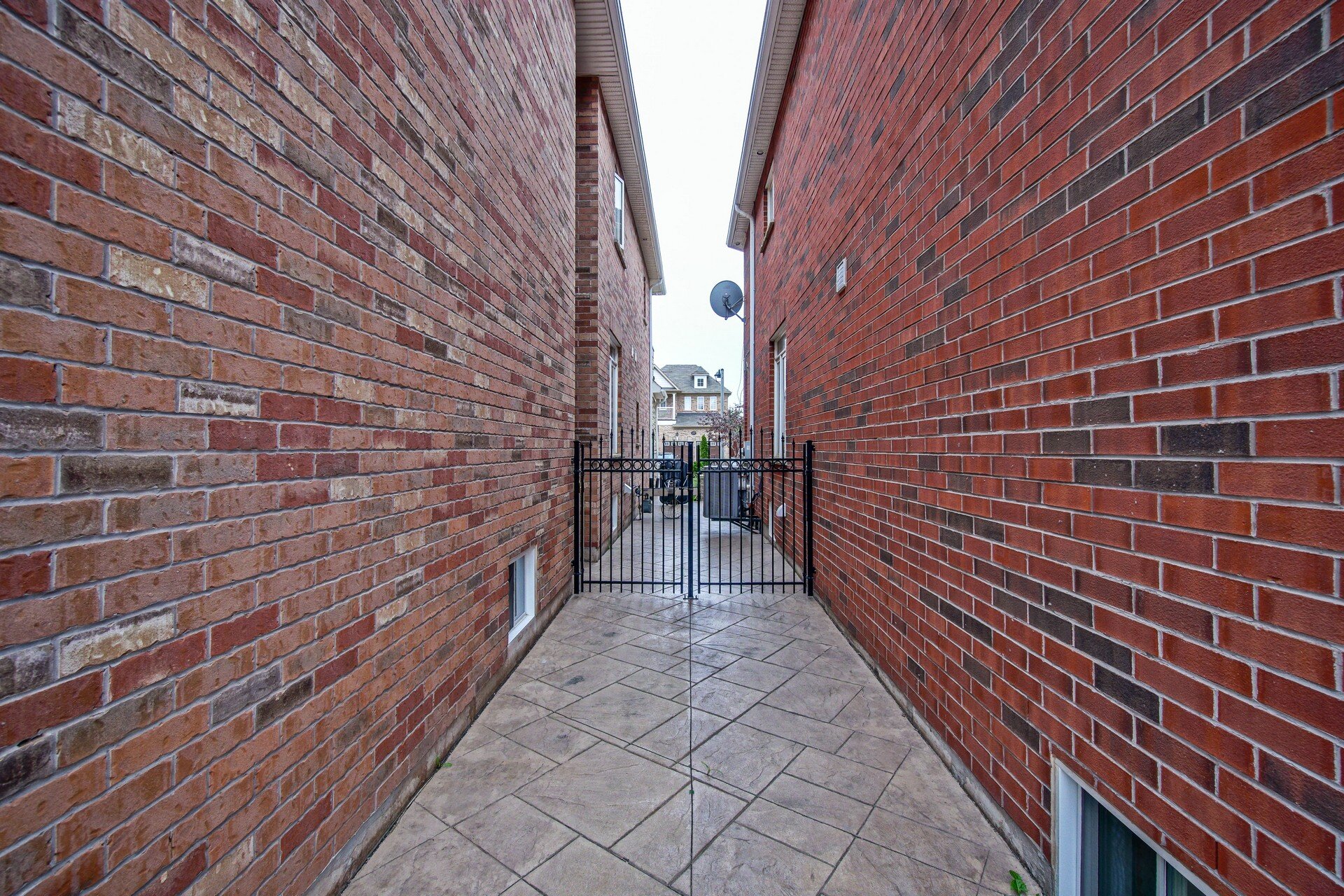 1312 Kestell Blvd Oakville - photo 69