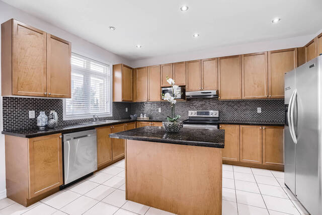473 Summeridge Drive, Thornhill - photo 31