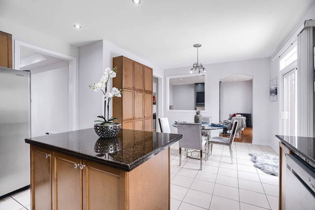 473 Summeridge Drive, Thornhill - photo 32