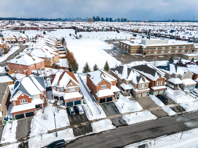 5423 Freshwater Drive, Mississauga - photo 4