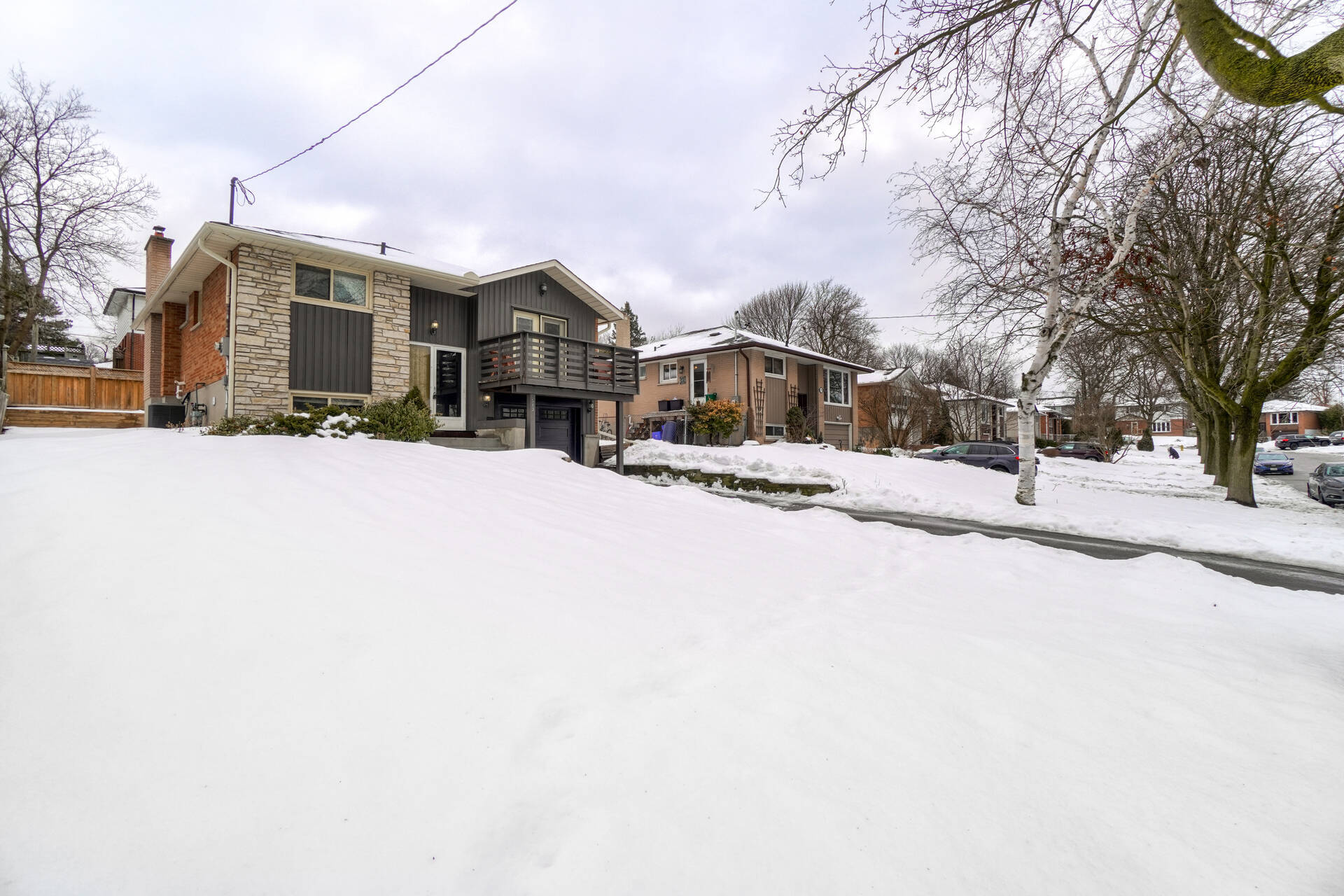 583 Beechwood Street, Oshawa Realmedia Tours