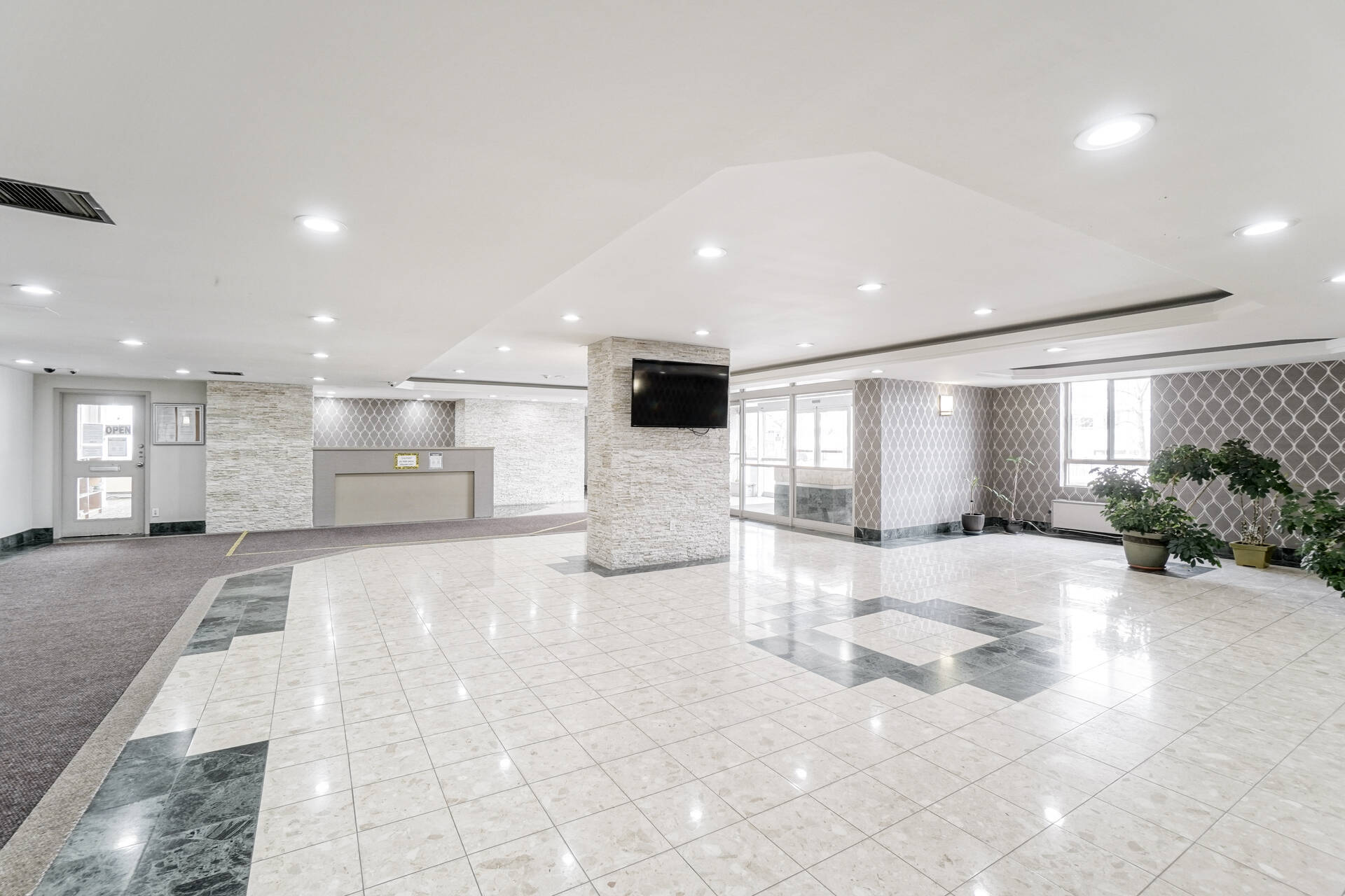 #910-41 Markbrook Lane, Etobicoke - photo 4